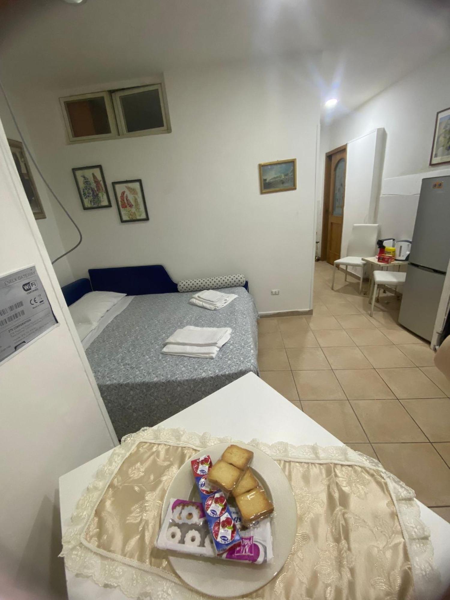Casa Mari' Centro Storico Vicino Hotel Caracciolo Napoli Esterno foto